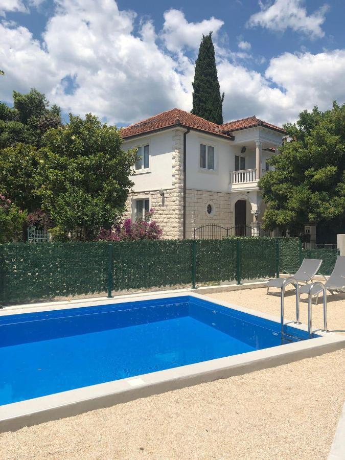Soko Apartments Huoneistohotelli Soko Herceg Novi Exterior photo